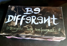 Carica l'immagine nel visualizzatore di Gallery, Portafoglio Falena