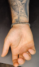 Carica l'immagine nel visualizzatore di Gallery, Bracciale Europeo